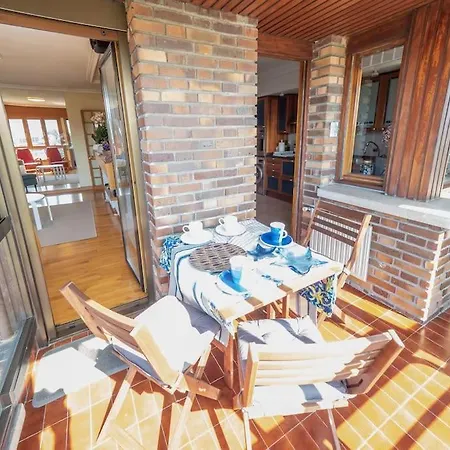 Palacio Con Vistas A La Bahia Ac, Wifi, Parking Apartment